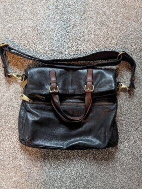 Fossil ZB5258 Explorer women's leather foldover crossbody tote black with key